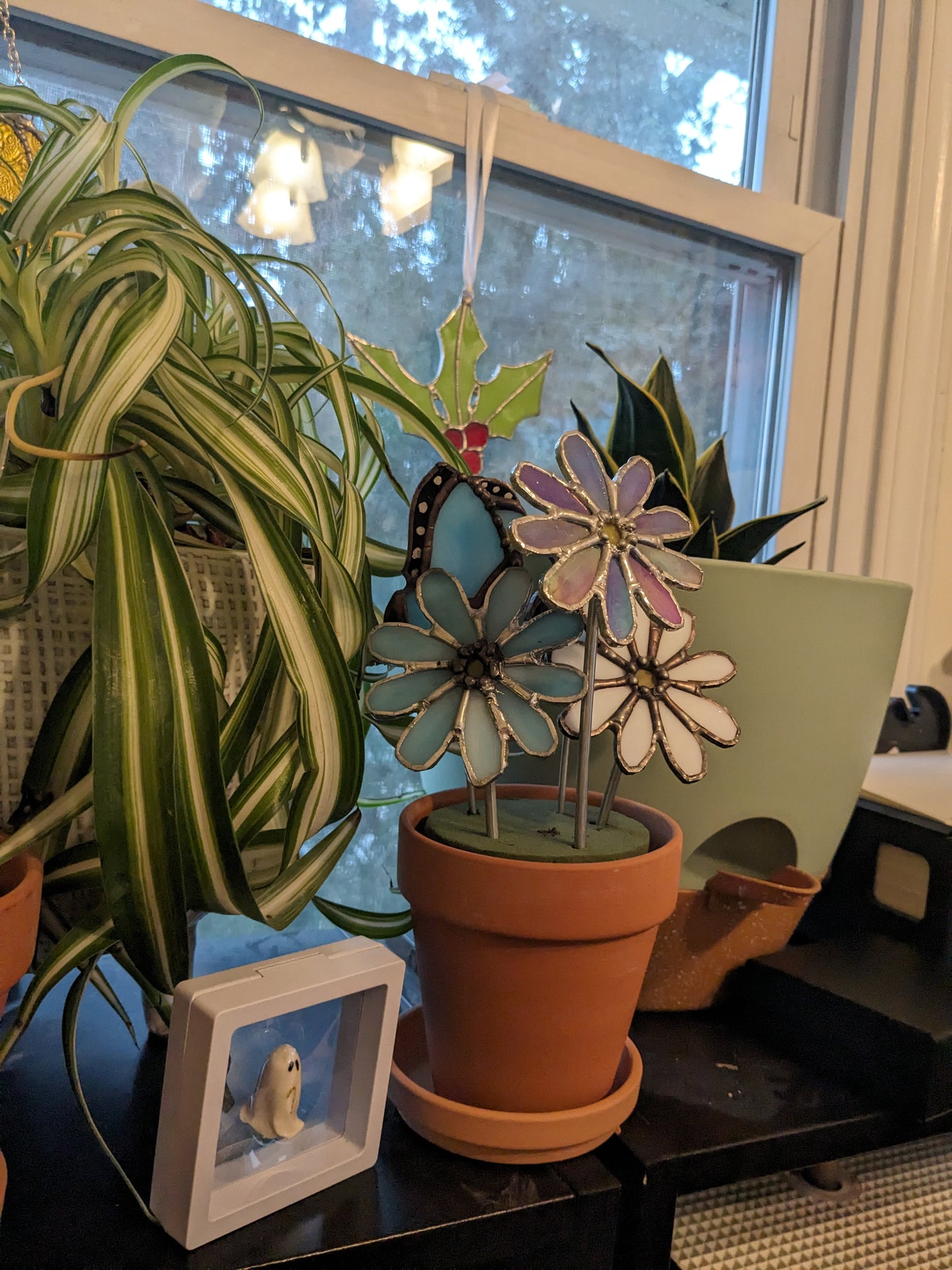 Stained Glass Daisy Plant Stake